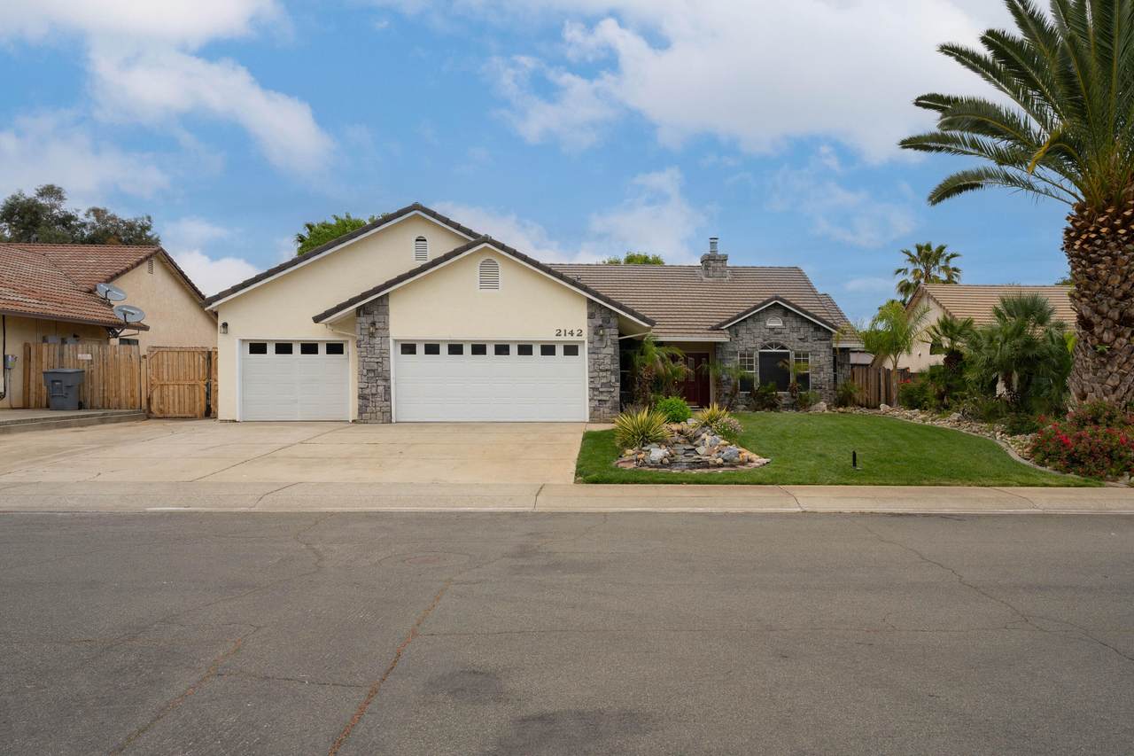 2142 Sageway Dr - Photo 1
