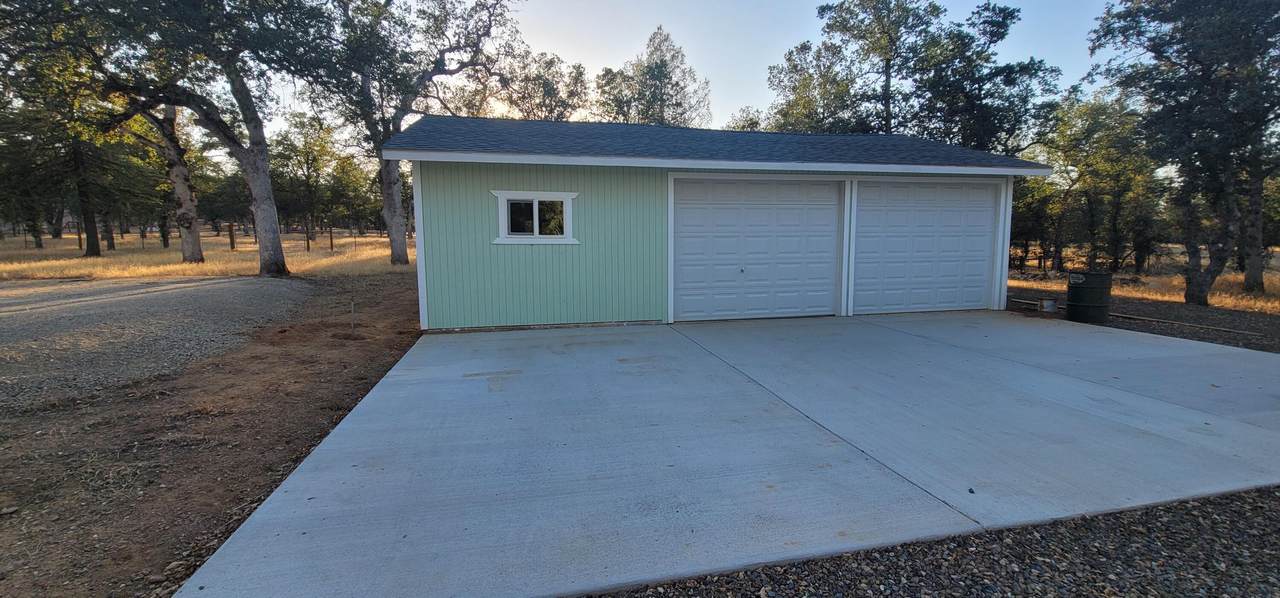 3854 Oak Ln - Photo 1