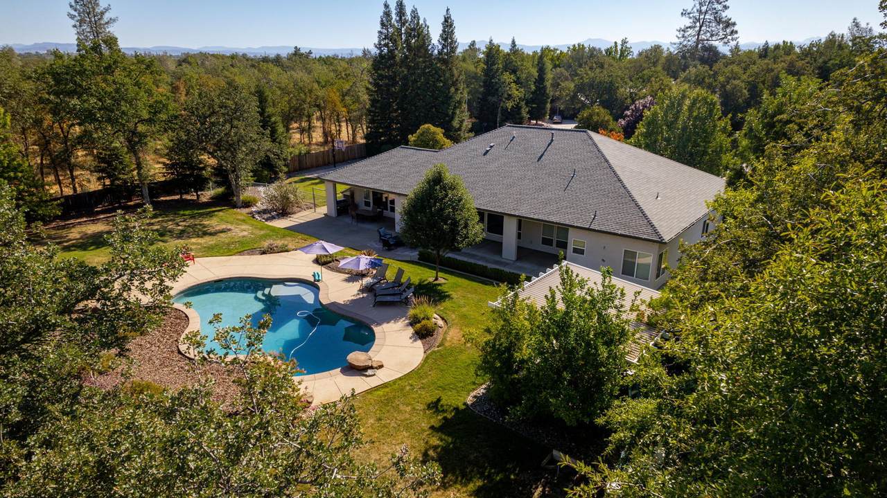 3370 Wimbledon Dr - Photo 1