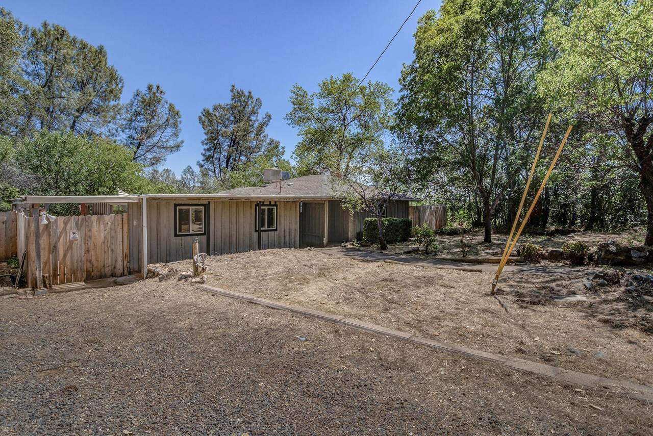 1457 Buena Vista St - Photo 1