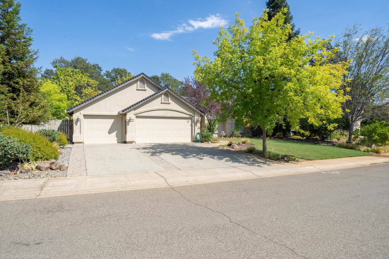 3451 Woodbury Dr - Photo 1