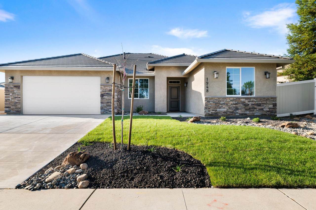 1345 Fitz Place - Photo 1