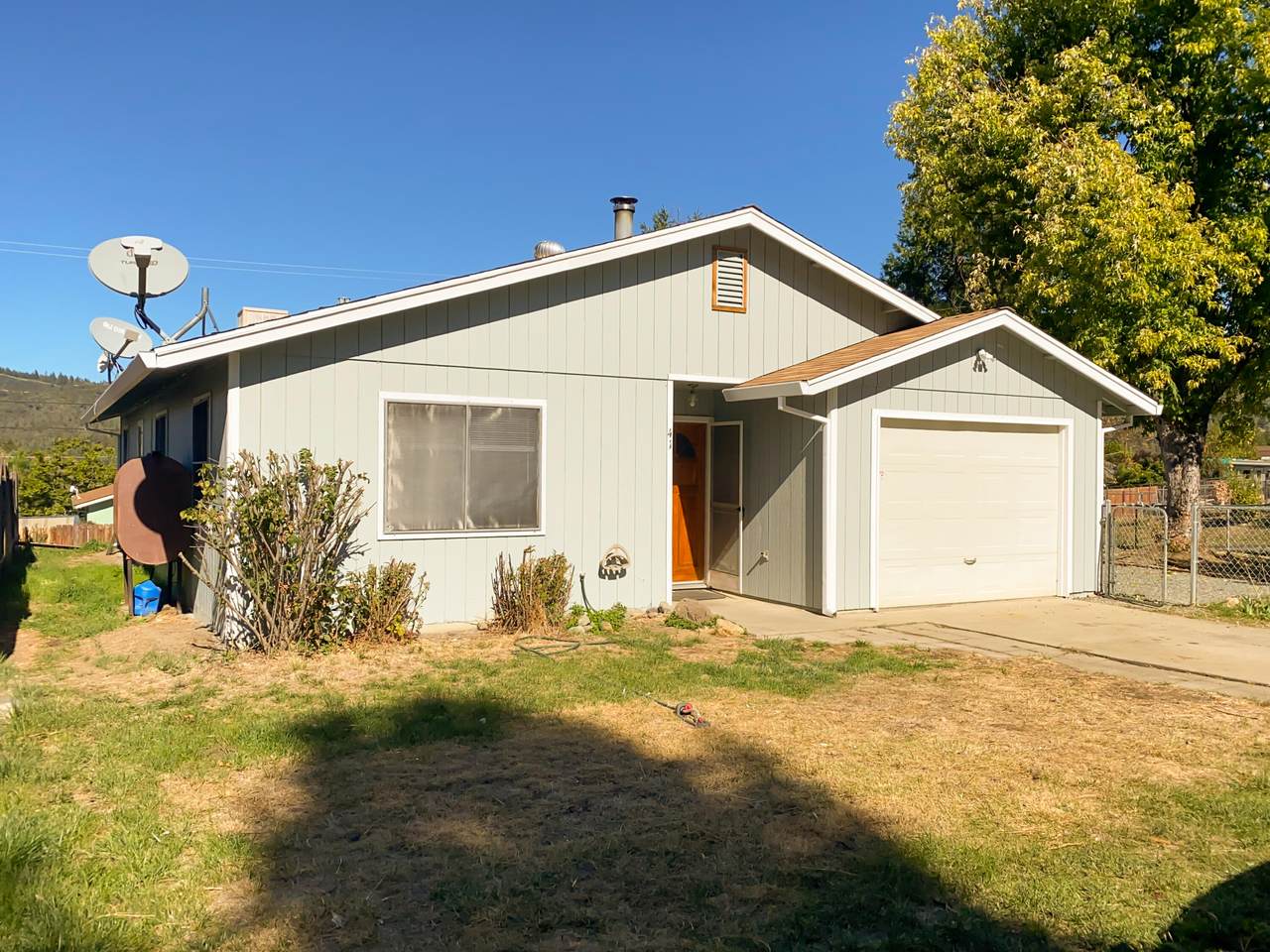 41 2nd Ave - Photo 1