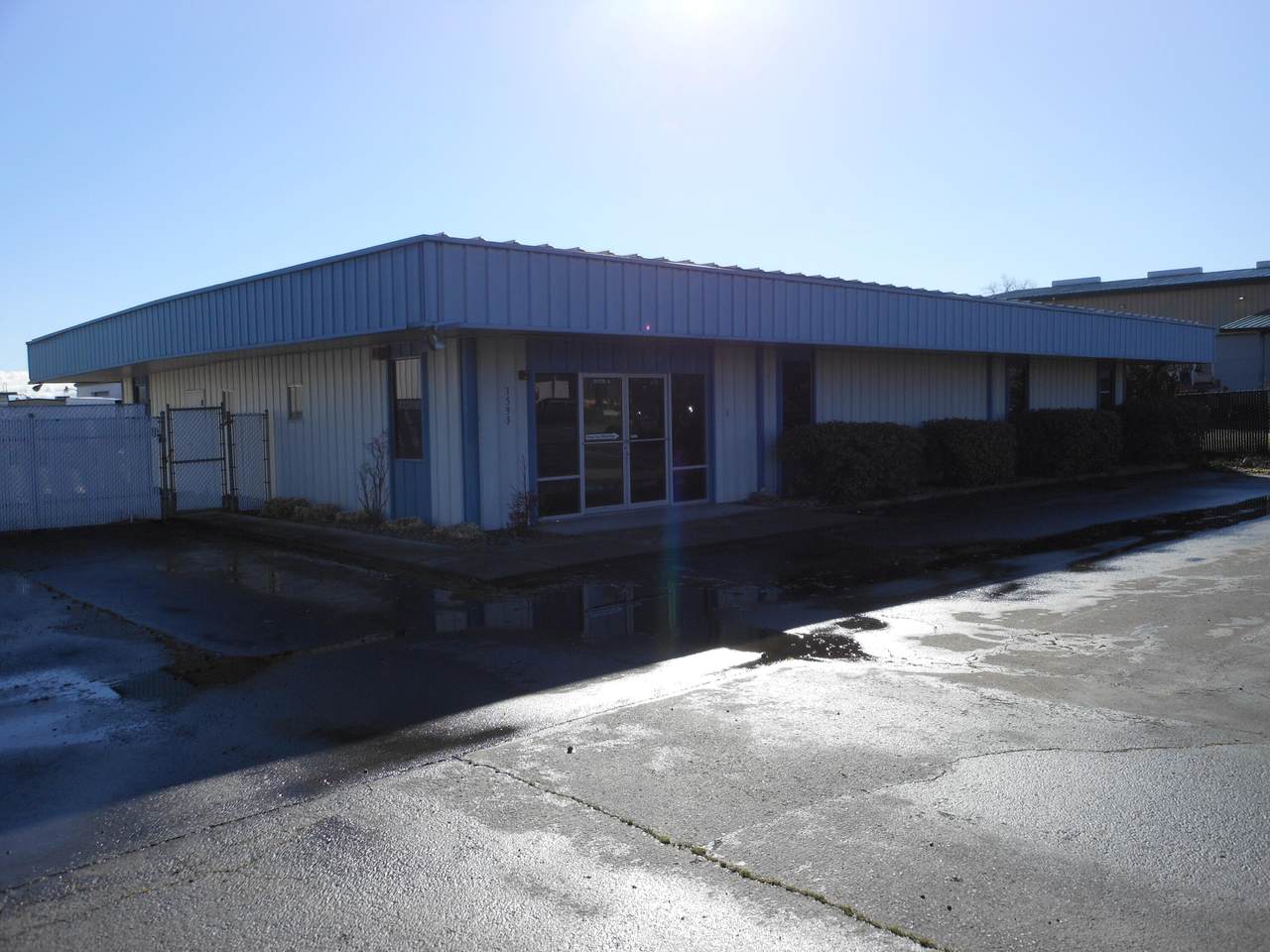1593 Beltline Rd Ste B - Photo 1