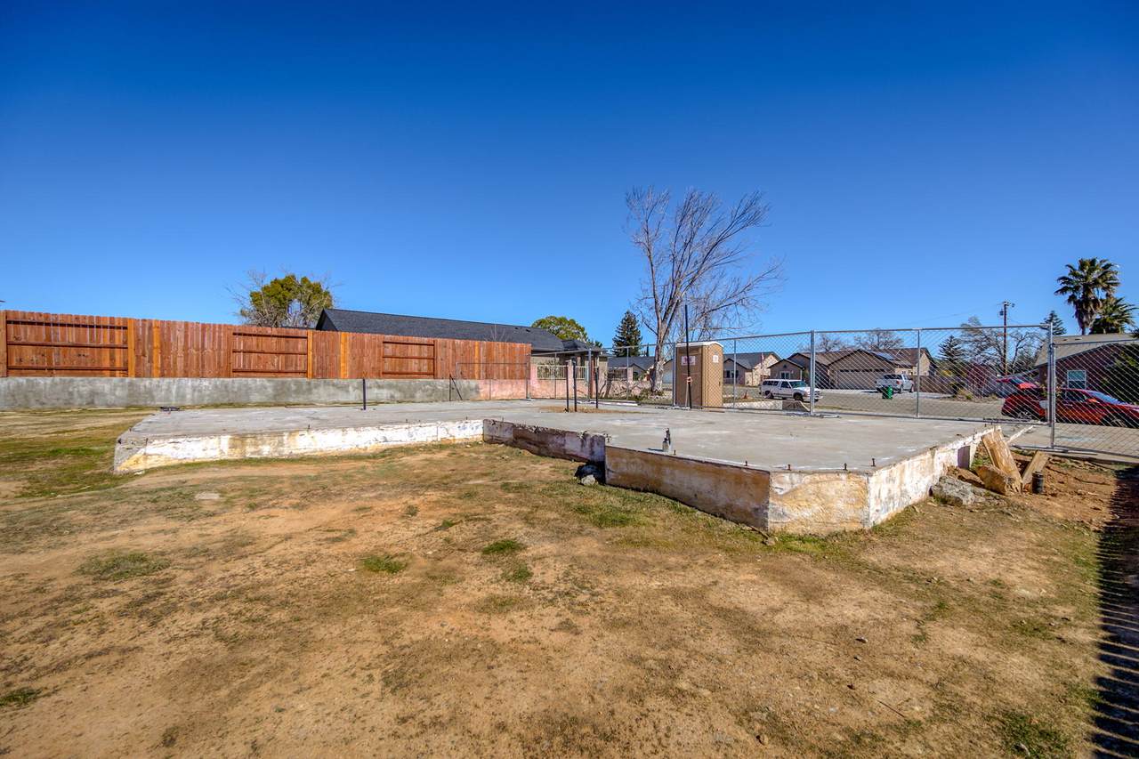 11358 Menlo - Photo 1