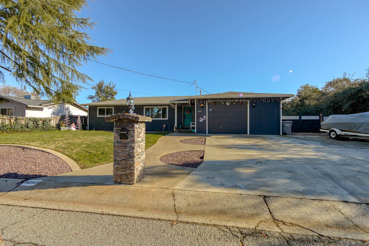 5253 Debbie Ln - Photo 1