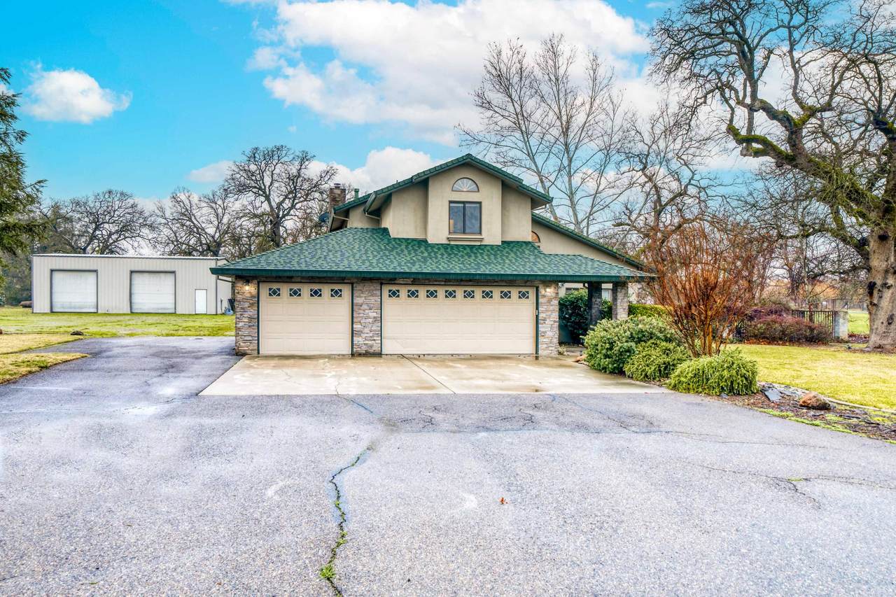 2988 Majestic Oak Cir - Photo 1