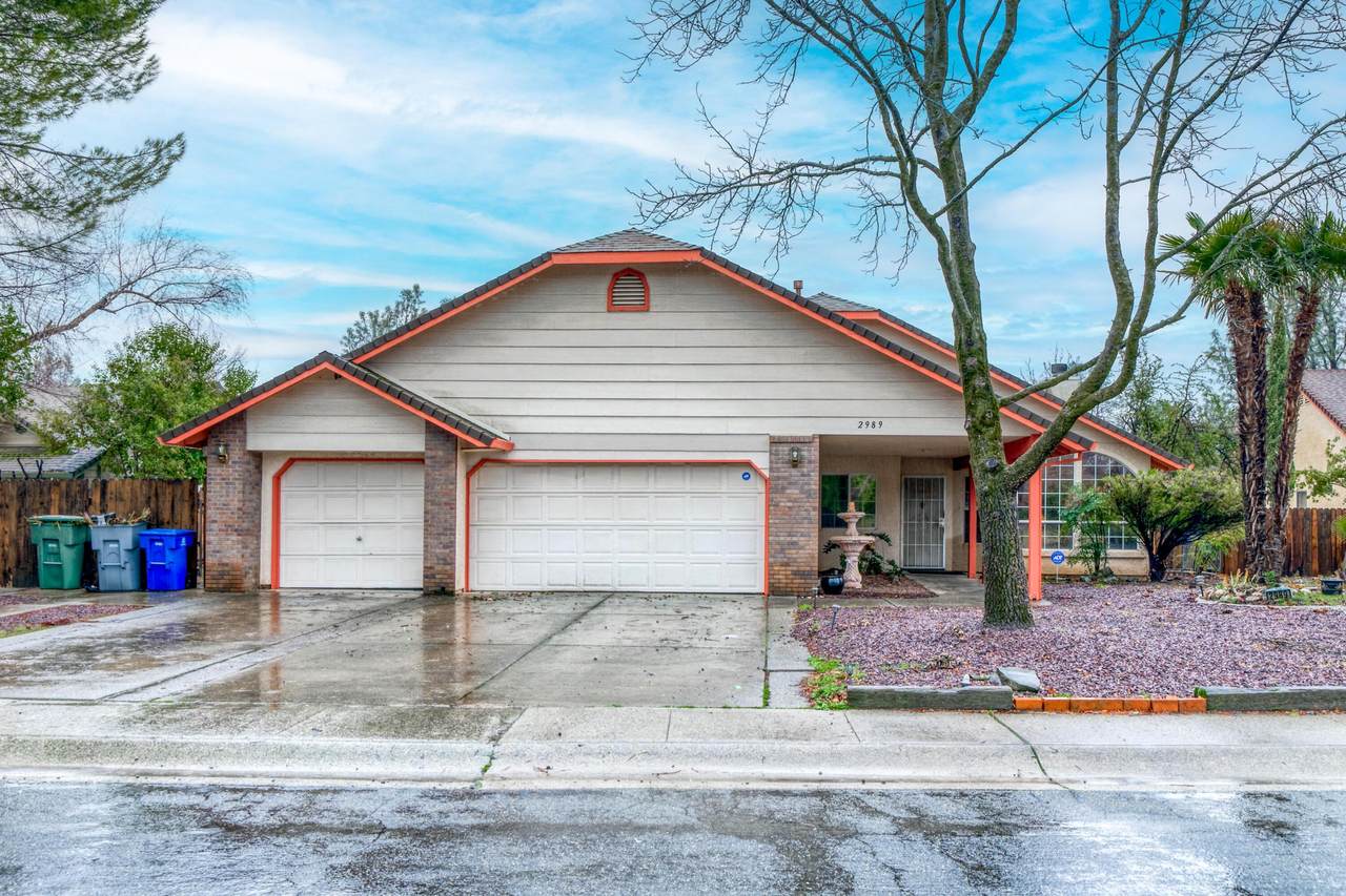 2989 Howard Dr - Photo 1
