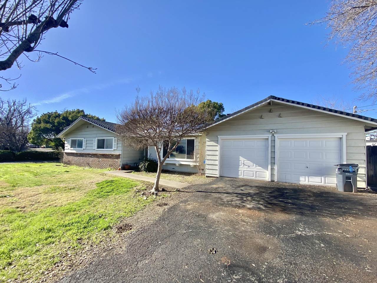 22860 Oak View Drive - Photo 1