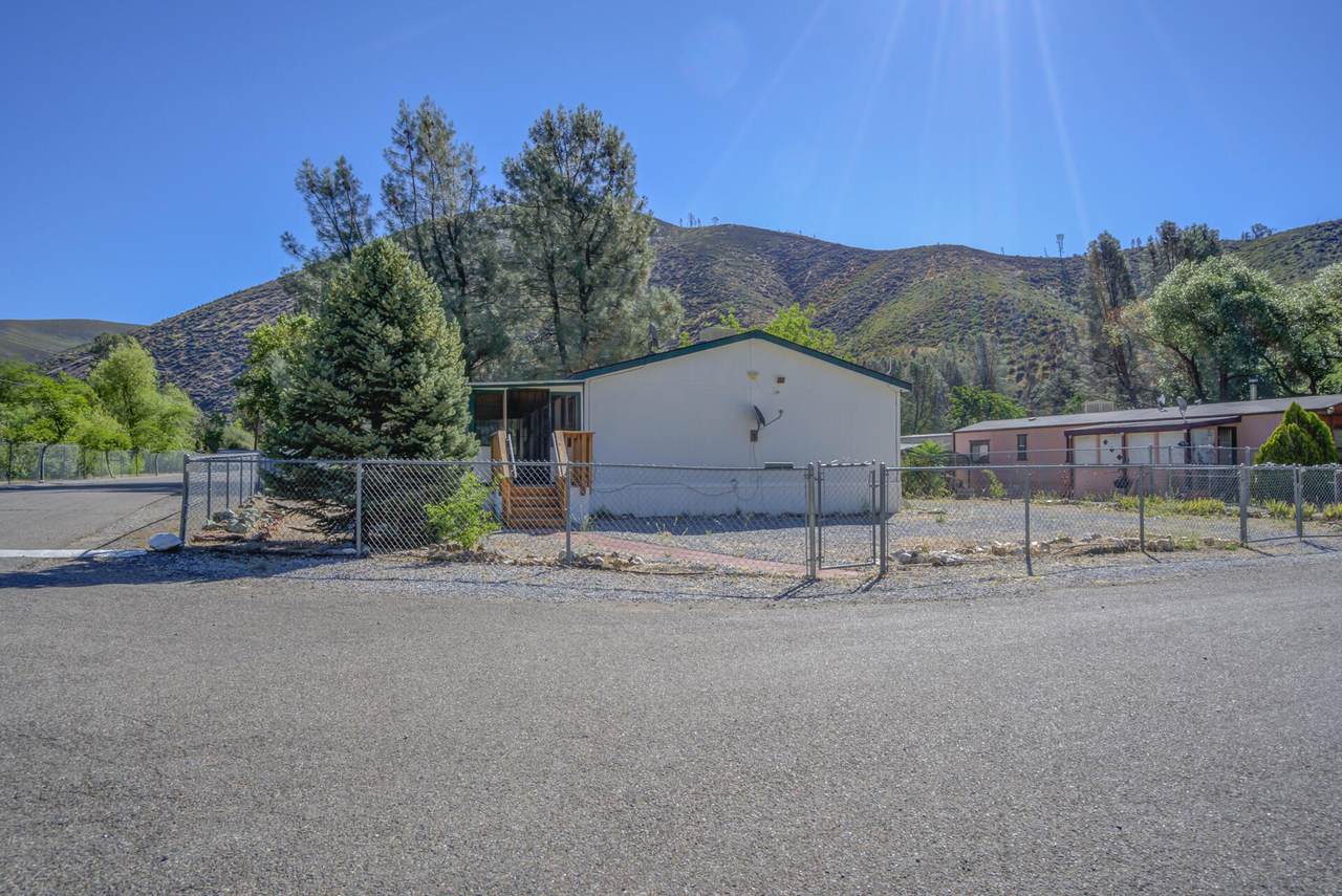 13905 Trinity Mountain Rd - Photo 1