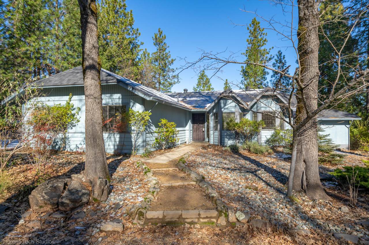 27763 Homestead Dr - Photo 1