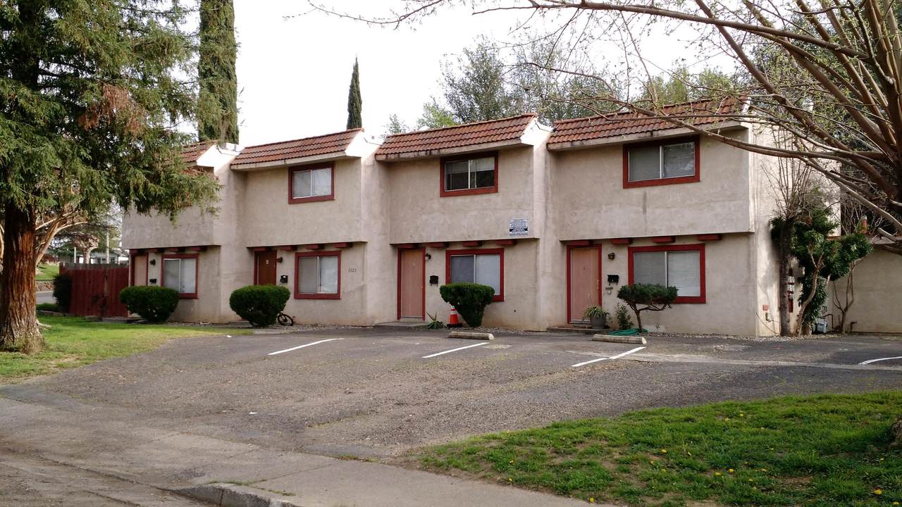 1125 Delphinium St - Photo 1
