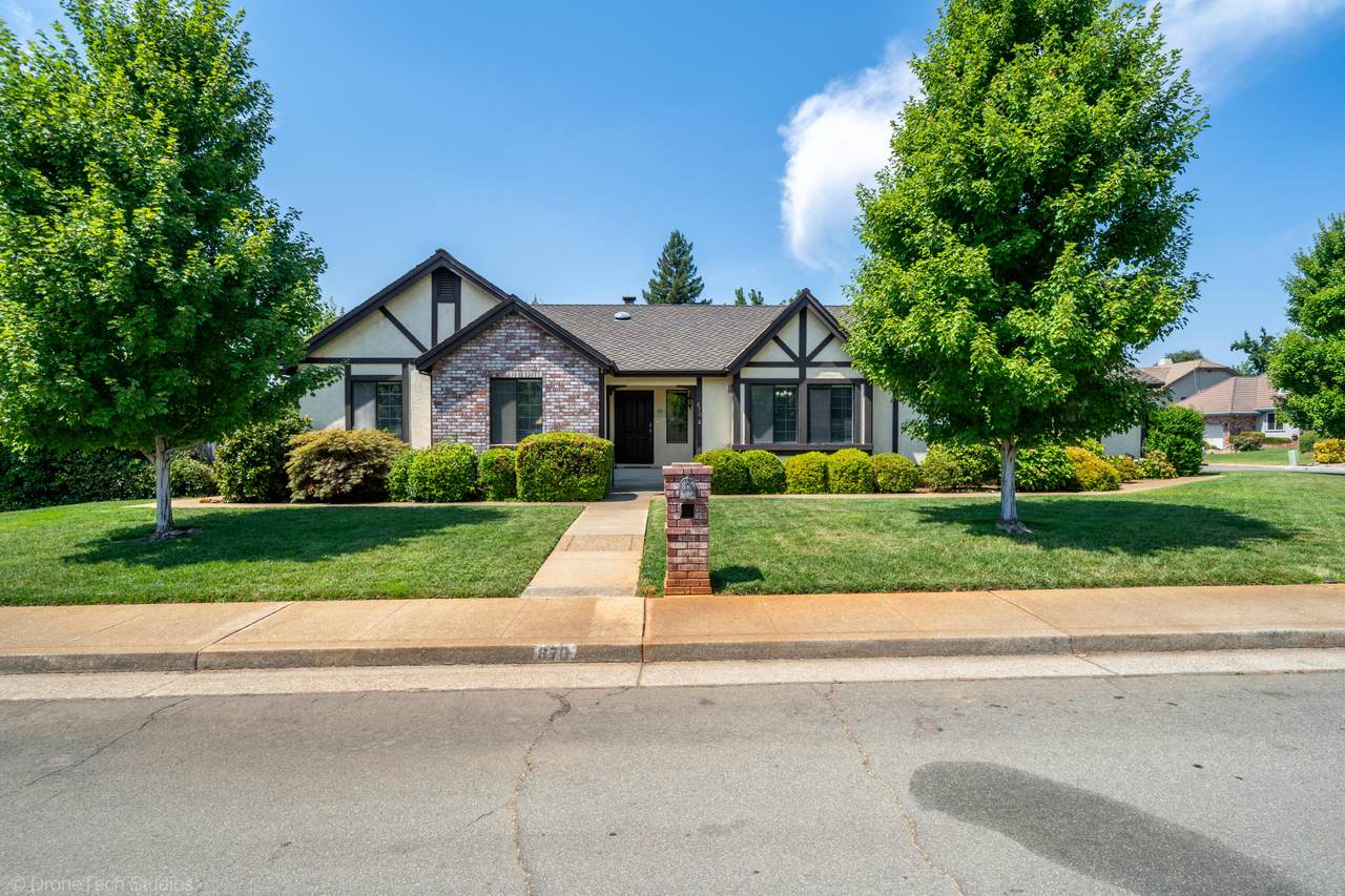 870 Sunriver Lane - Photo 1
