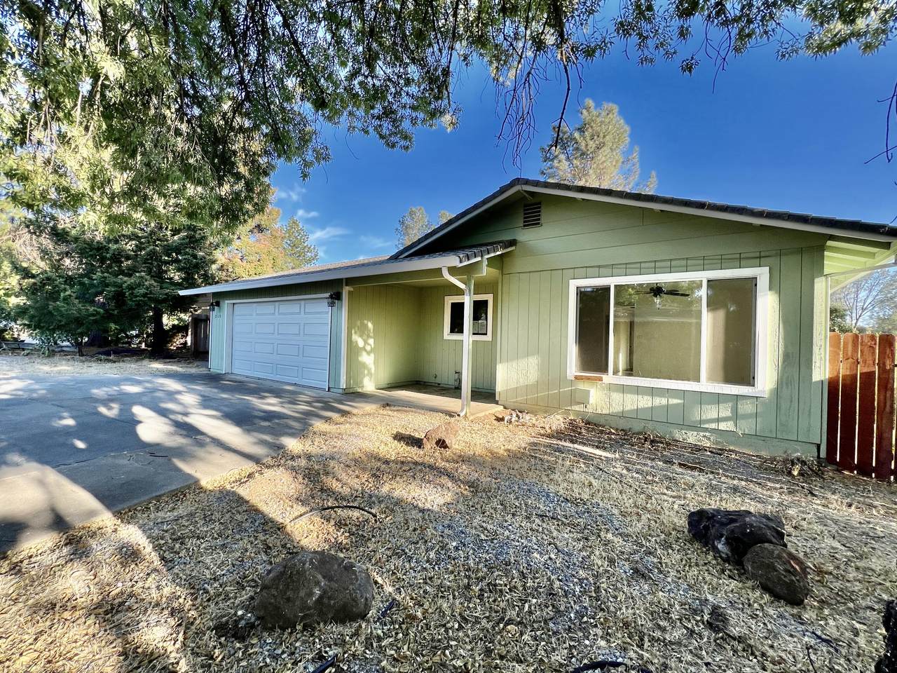 2120 Jessica Way - Photo 1