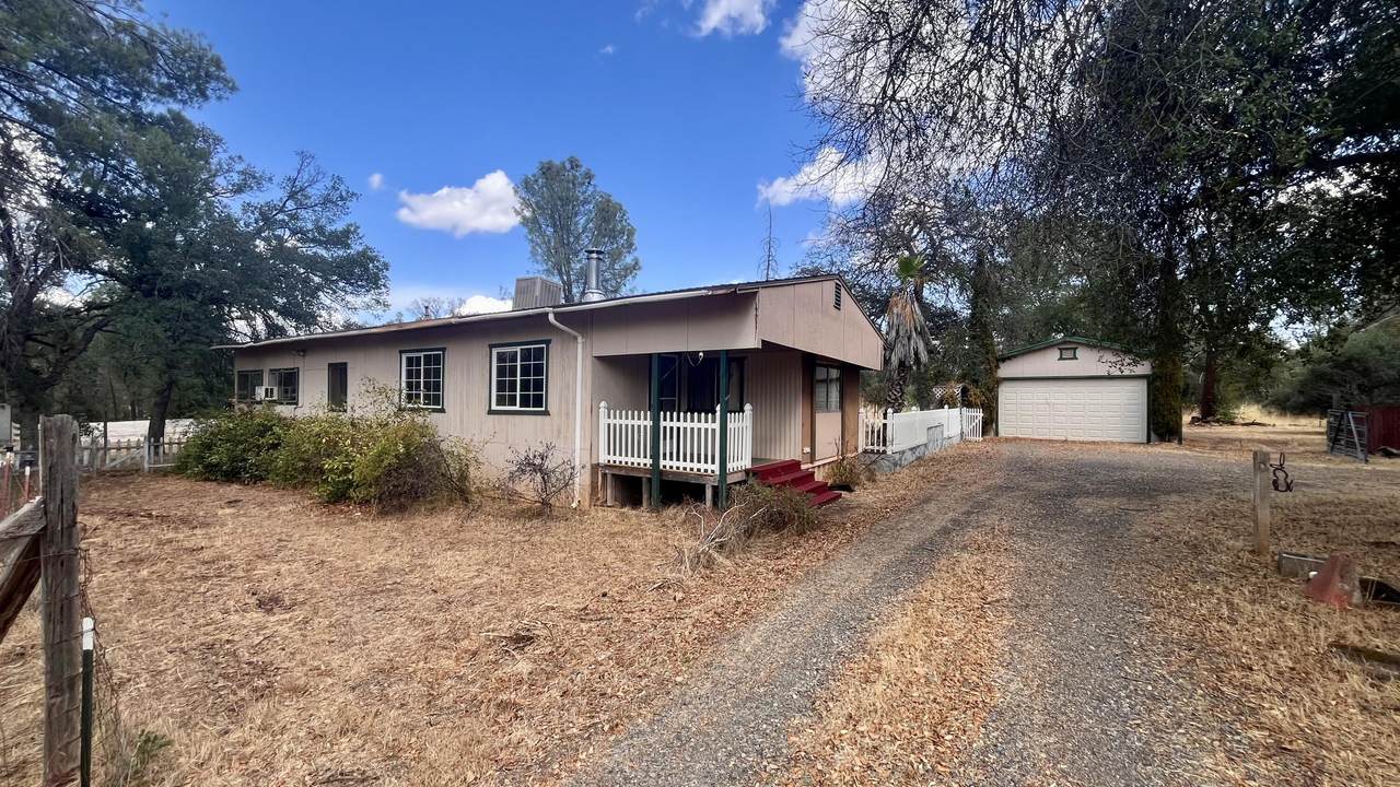 6563 Lulu Lane - Photo 1