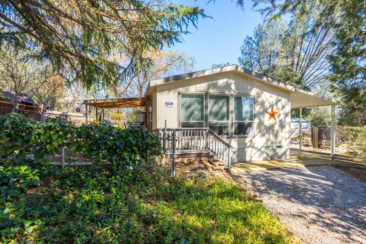 12125 Lake Blvd - Photo 1