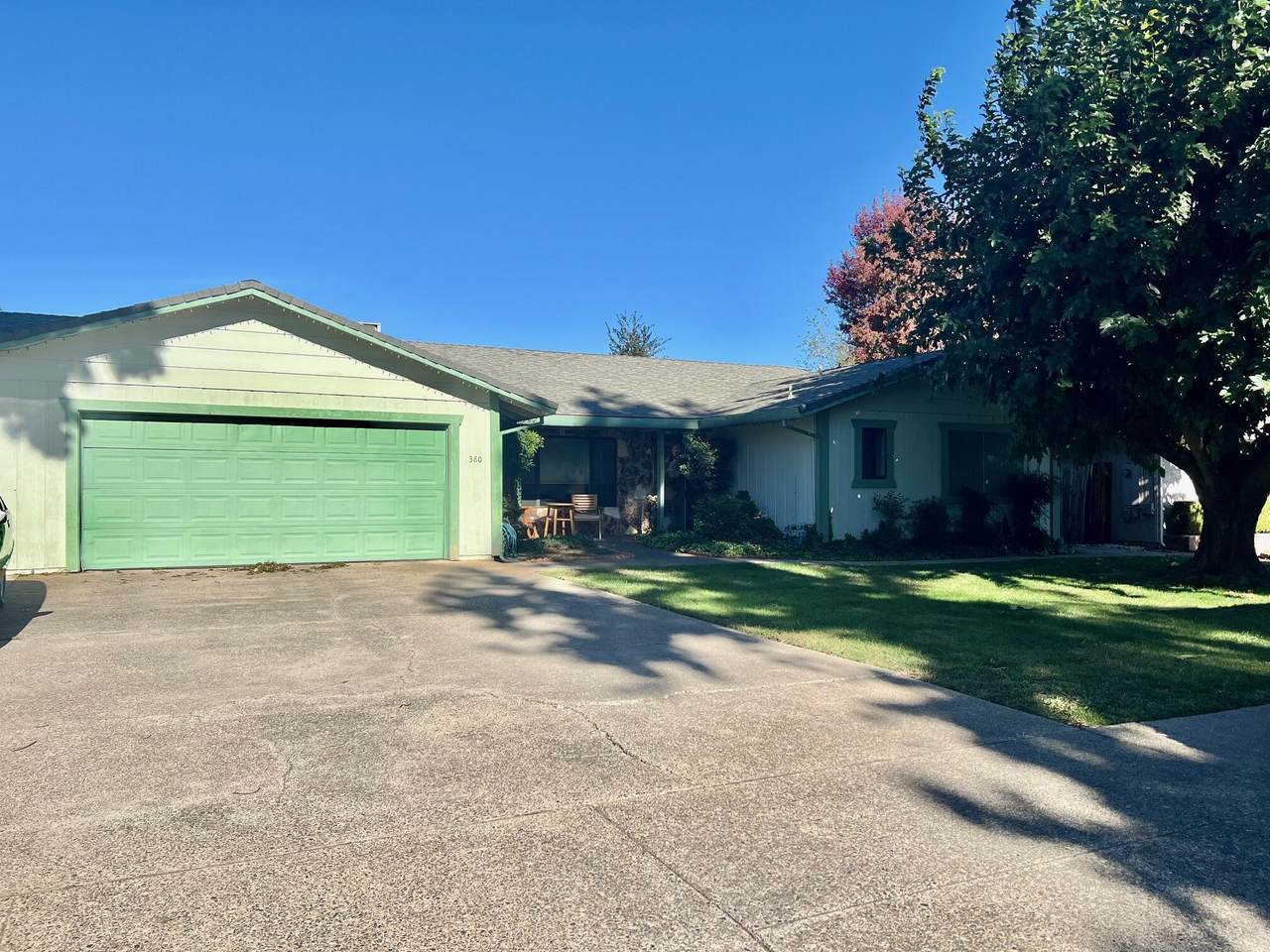 380 Rivella Vista Drive - Photo 1