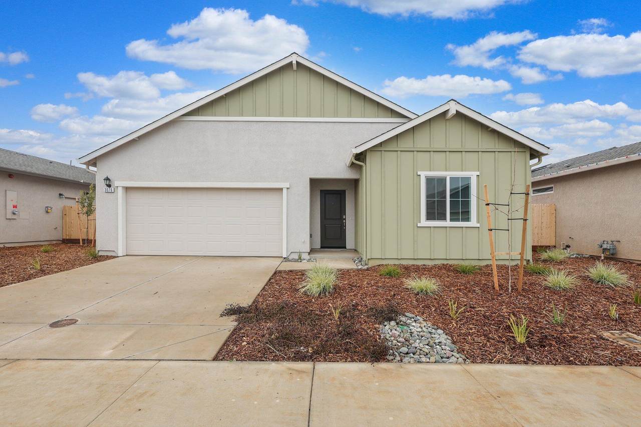 3076 Sebring Avenue - Photo 1