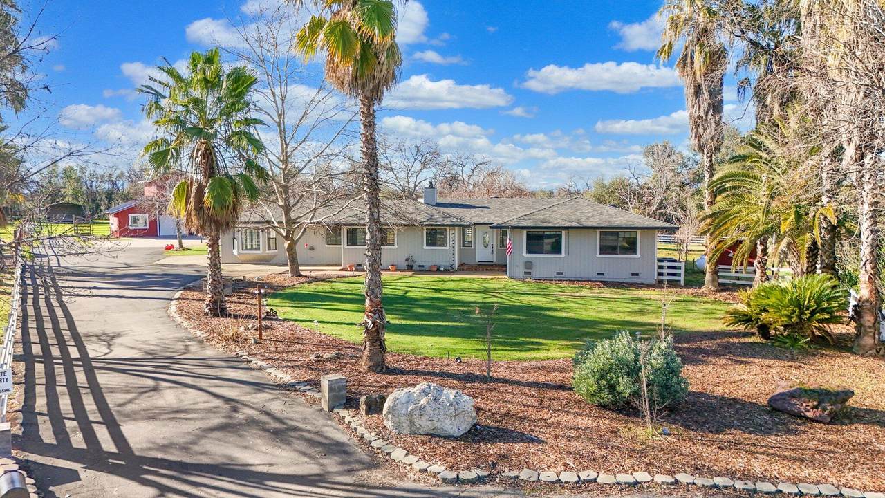 19530 Broadhurst Road - Photo 1