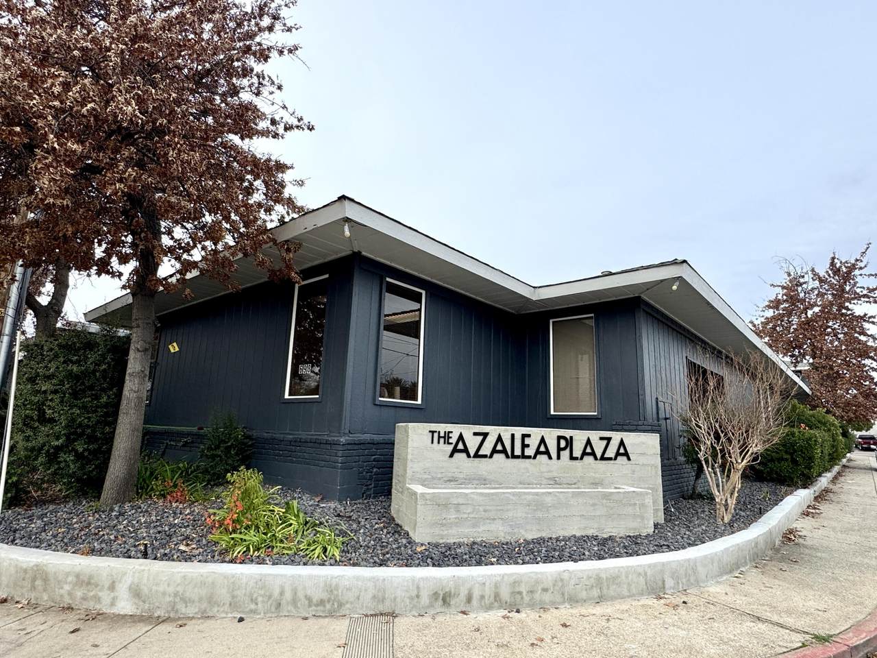 668 Azalea Avenue - Photo 1