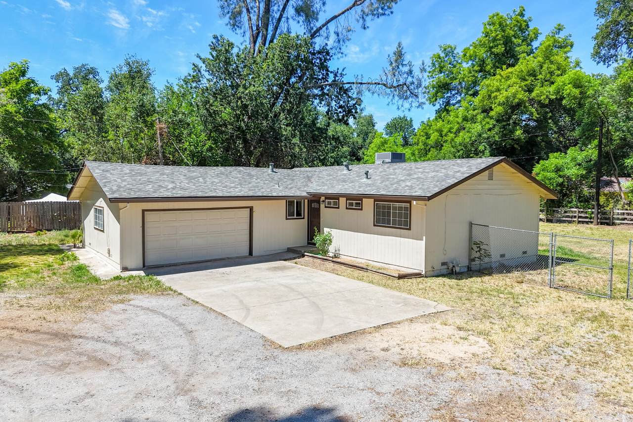 5867 Bell Road - Photo 1
