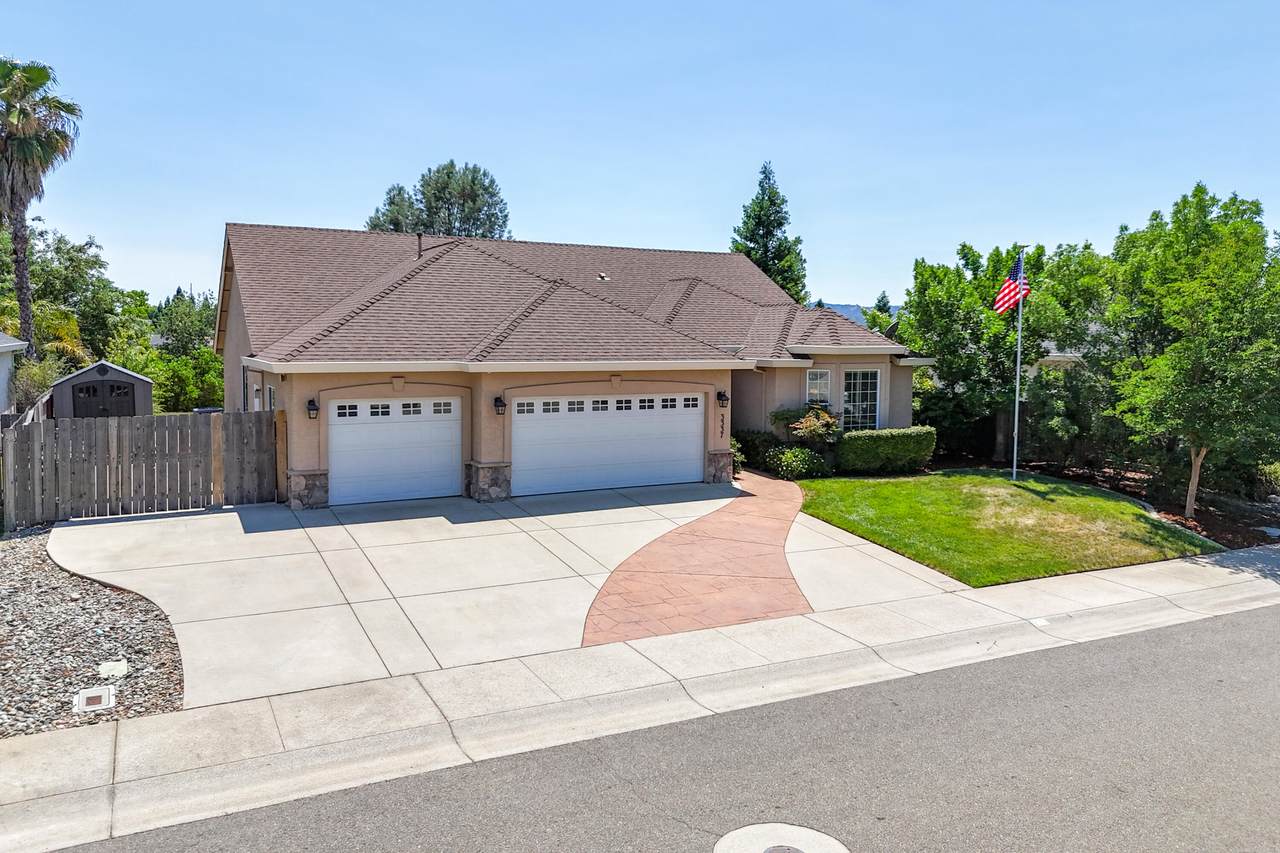 3337 Old Lantern Drive - Photo 1