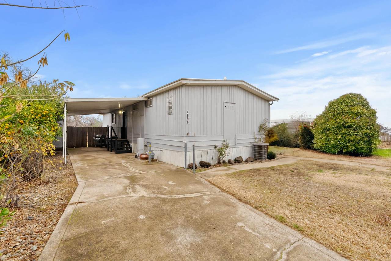 4696 White River Drive - Photo 1