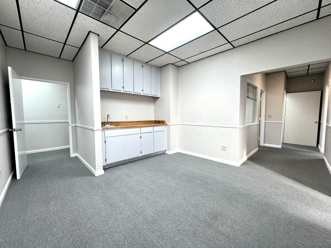 804 Cypress Avenue - Photo 1