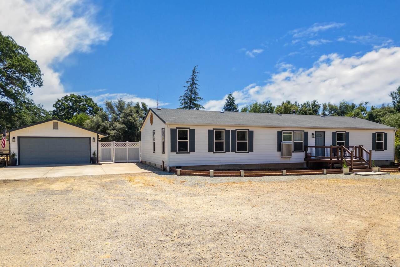3423 Moonbeam Lane - Photo 1