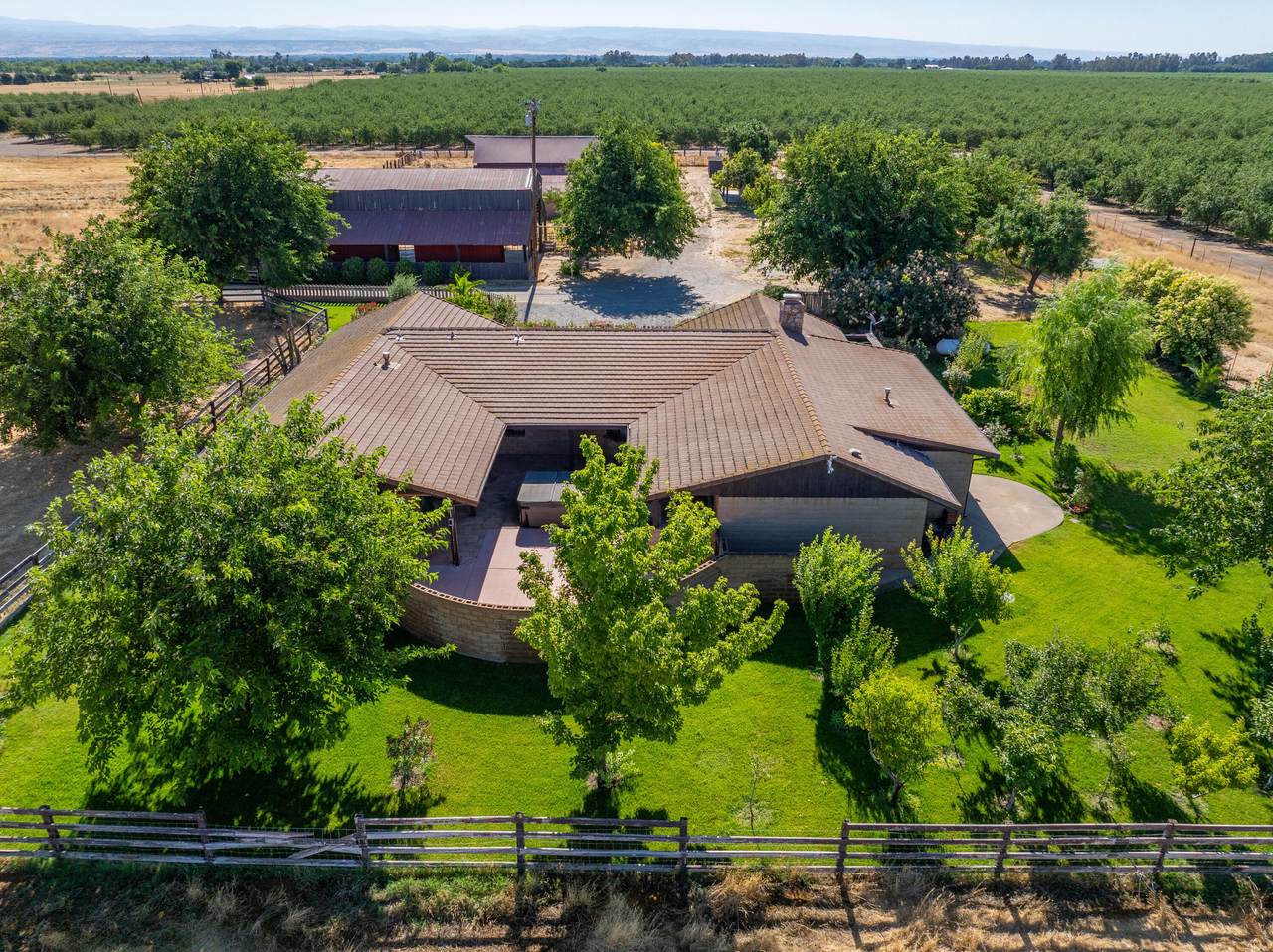 22709 Rodeo Avenue - Photo 1