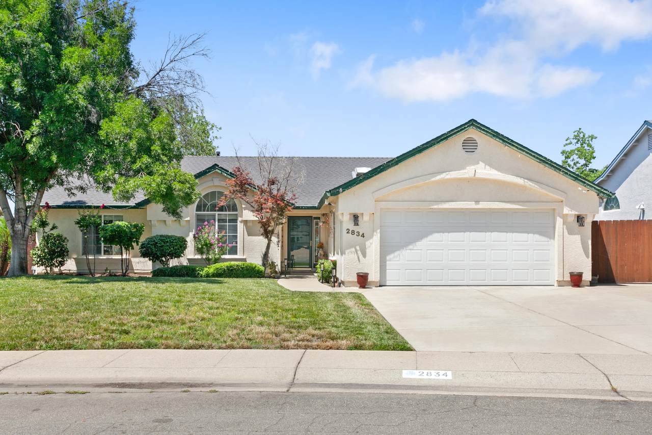 2834 Aspen Glow Lane - Photo 1