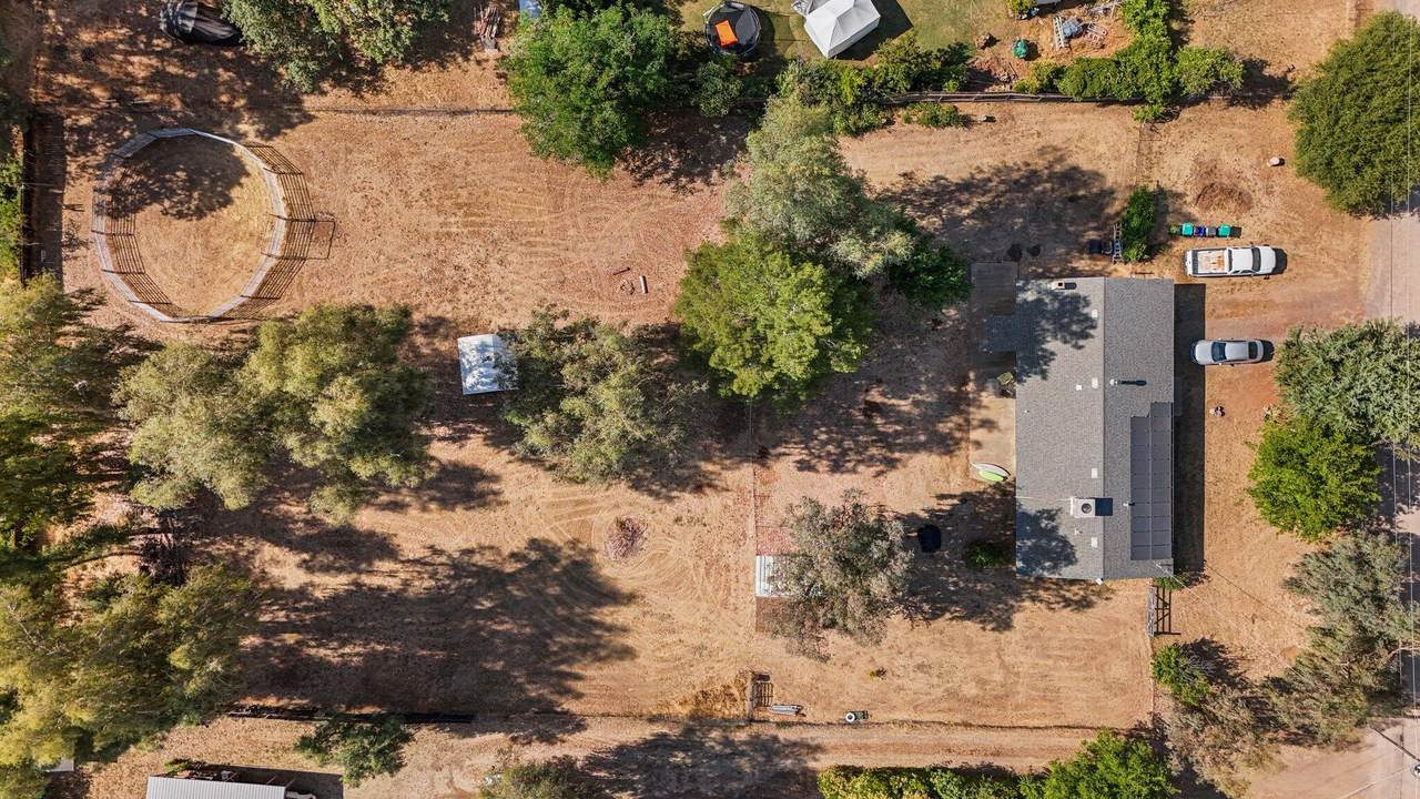 19050 Agnew Avenue - Photo 1