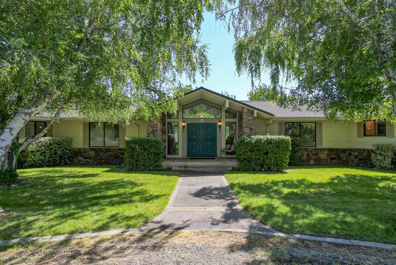 25185 66th Avenue - Photo 1