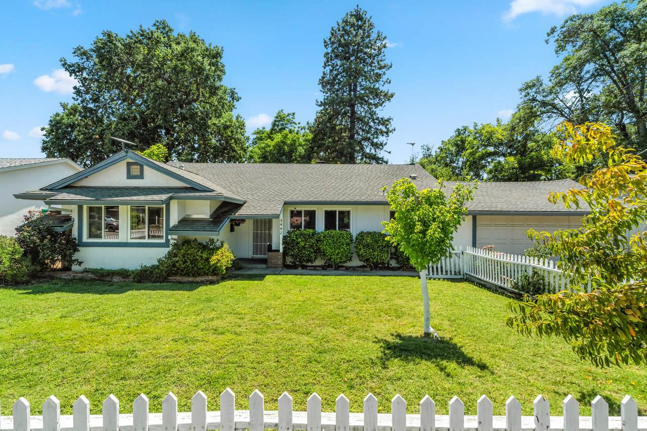 3442 Thomas Avenue - Photo 1