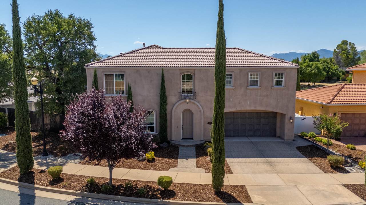 5569 Diamond Ridge Drive - Photo 1