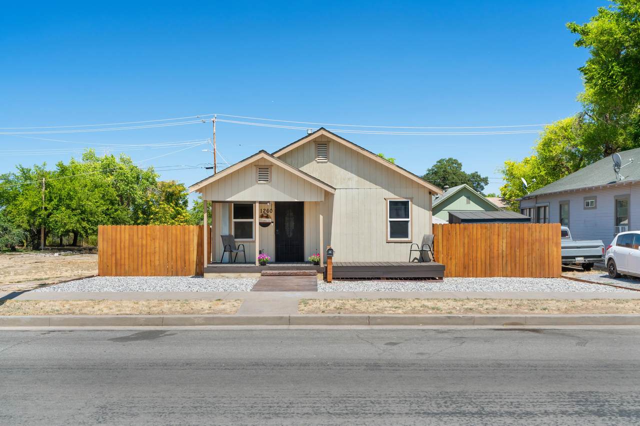 1260 Monroe Street - Photo 1