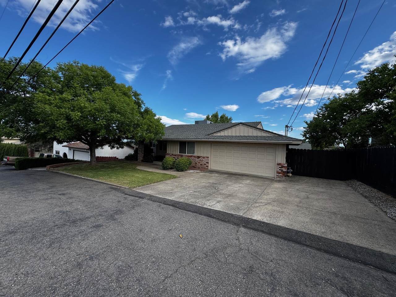 1905 Riviera Drive - Photo 1