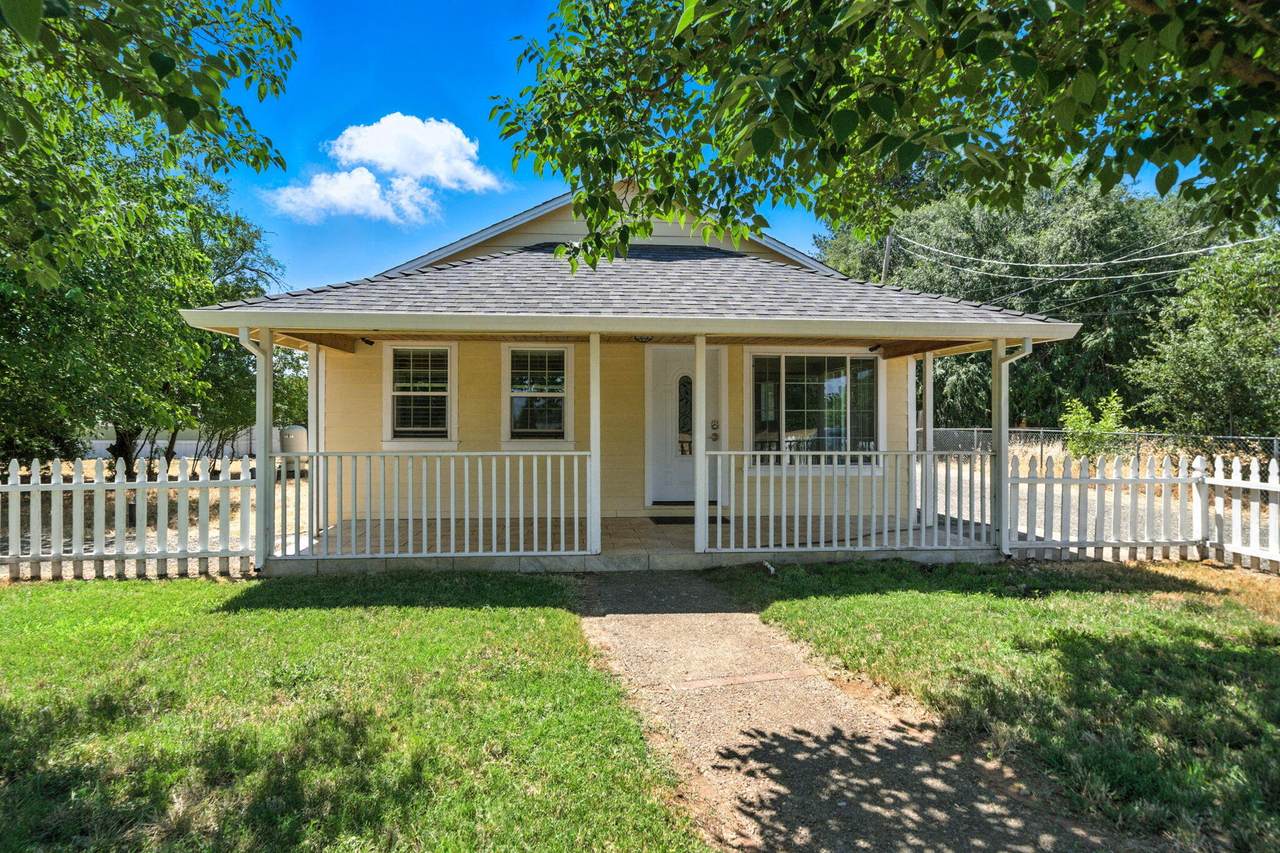 6594 Clear View Drive - Photo 1