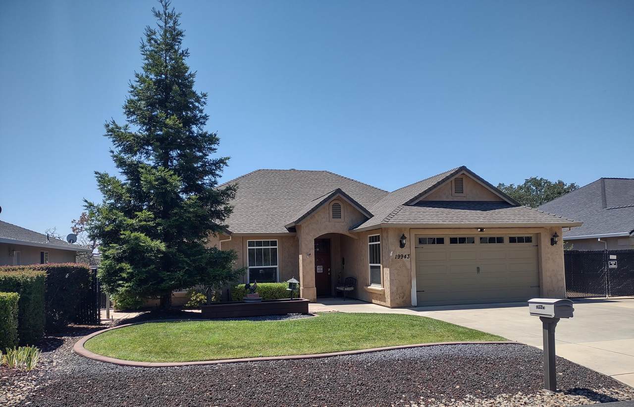 19943 Freshwater Drive - Photo 1