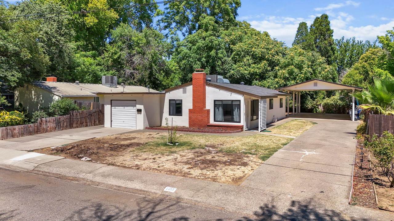 2155 Paris Avenue - Photo 1