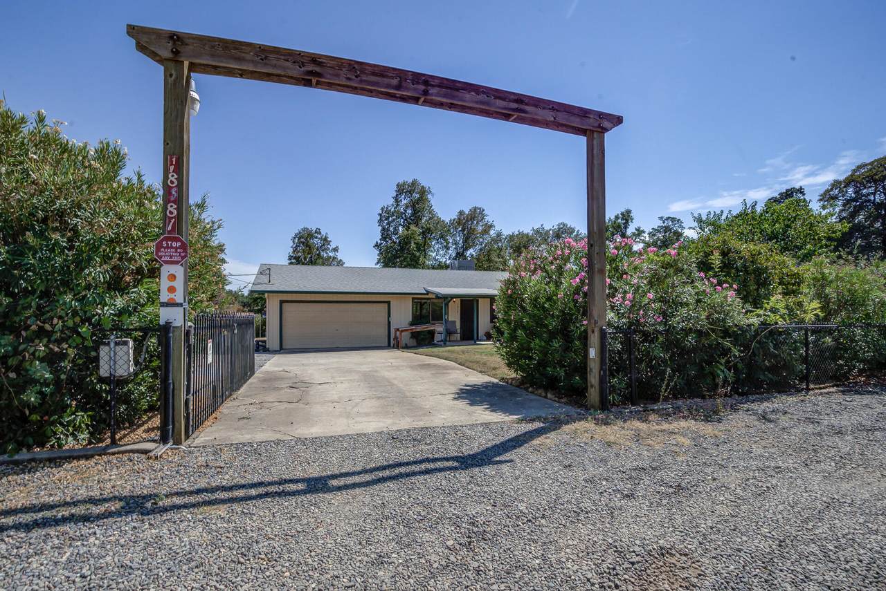 18581 Tolen Drive - Photo 1
