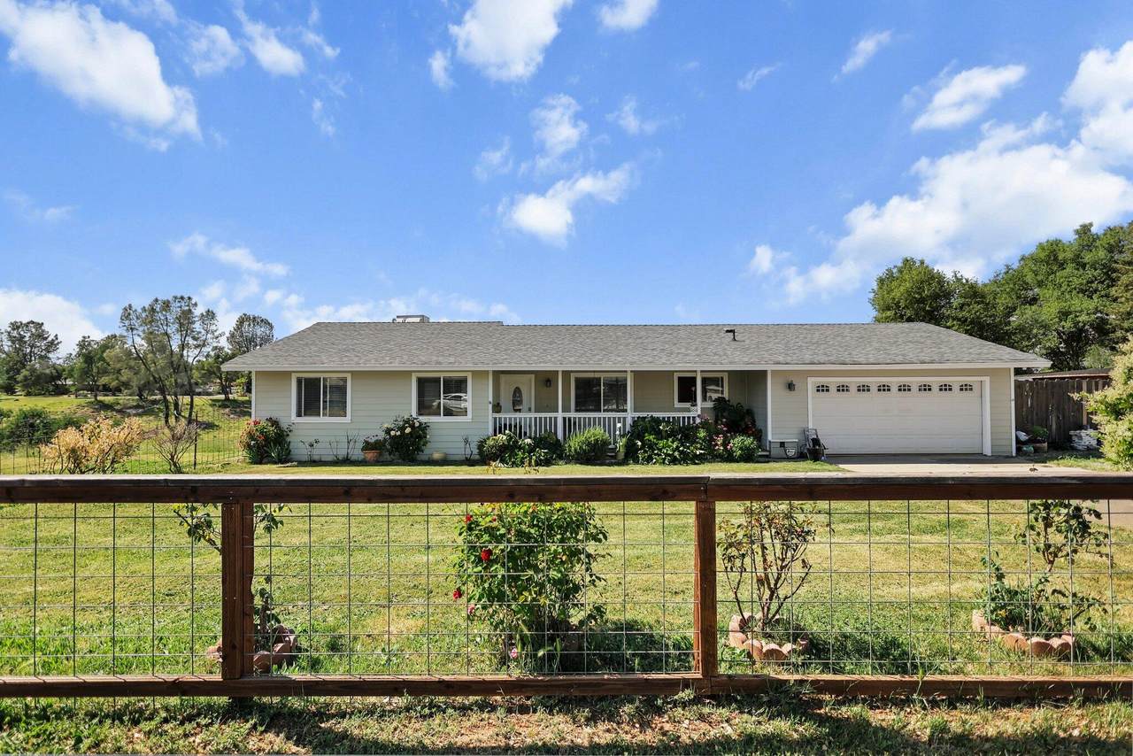 7102 Bohn Boulevard - Photo 1