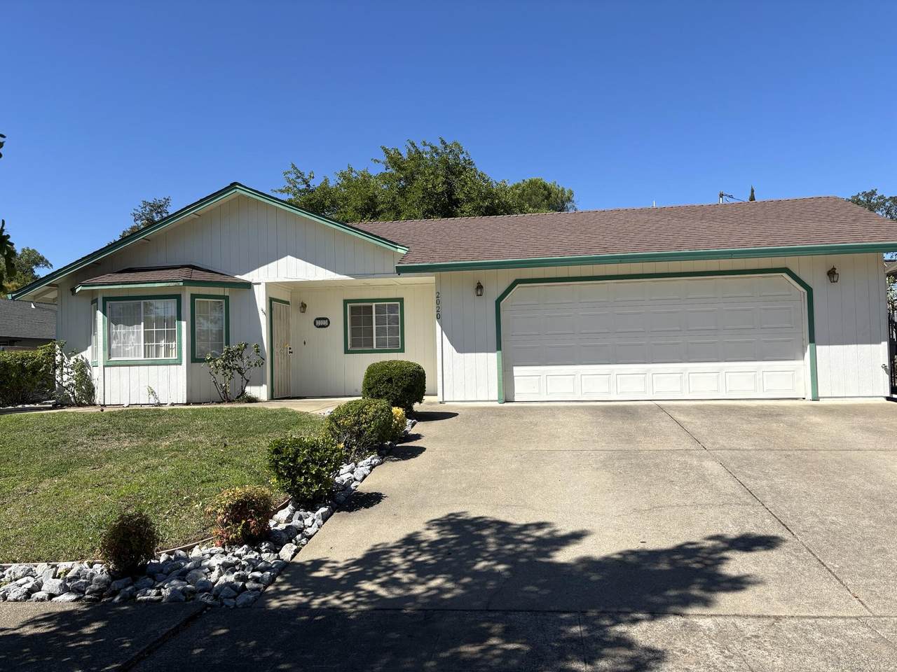 2020 Olive Avenue - Photo 1