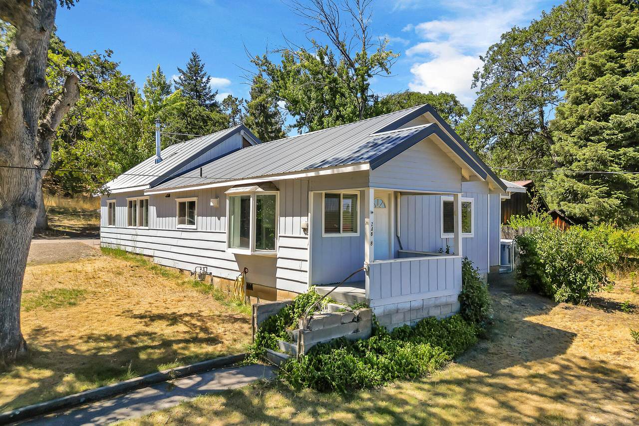 24898 Long Street - Photo 1