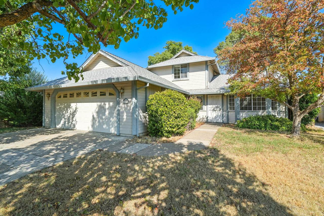 843 Montcrest Drive - Photo 1