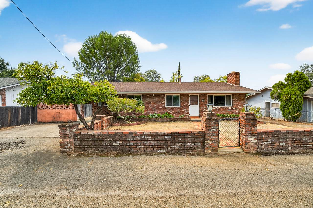 1703 Cascade Lane - Photo 1