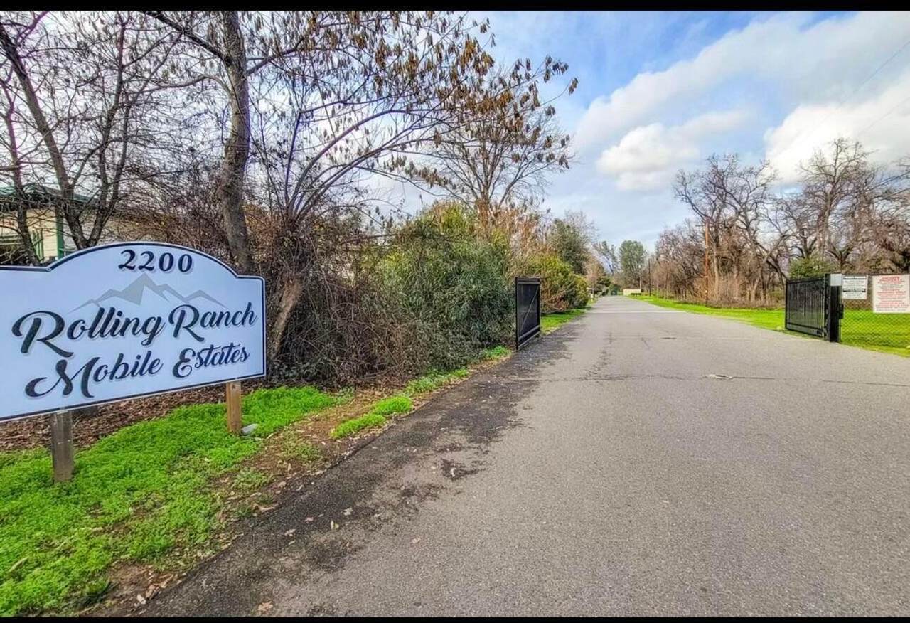 2200 Jewell Ln - Photo 1