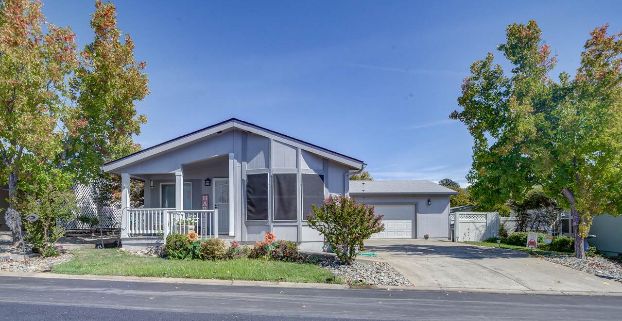 880 Tuberose Trail - Photo 1