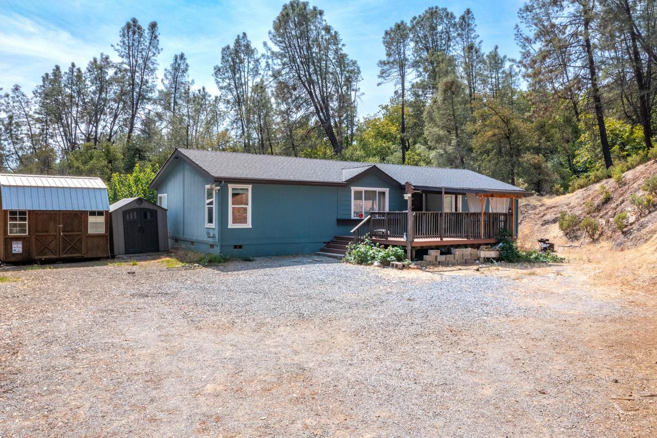 14058 Lake Boulevard - Photo 1