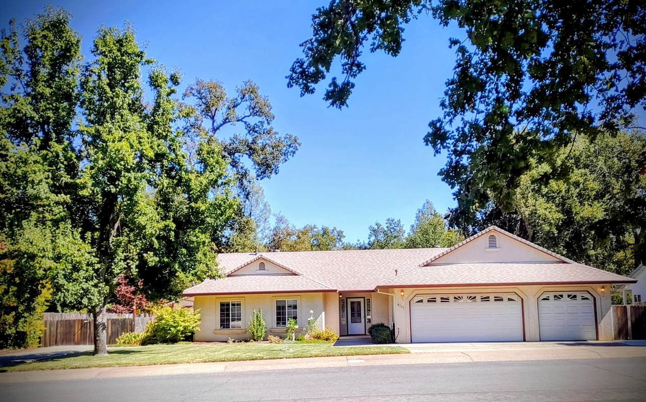 6787 Hemlock Street - Photo 1